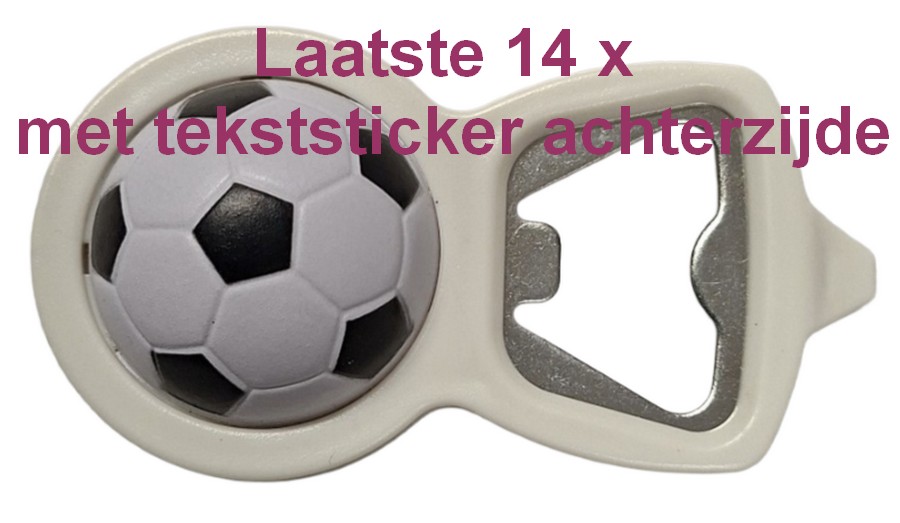 Voetbal Flesopener met tekst sticker LAATSTE 14 x OP=OP!!
